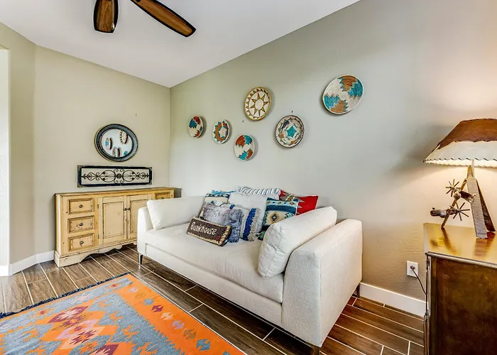 Easy Living On The Greens Scottsdale